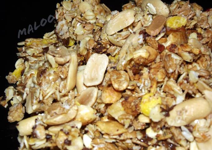 Simple Way to Make Gordon Ramsay Dark chocolate and peanuts granola crumble