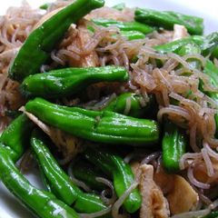 A picture of Kinpira with Shishito Peppers and Shirataki Noodles.