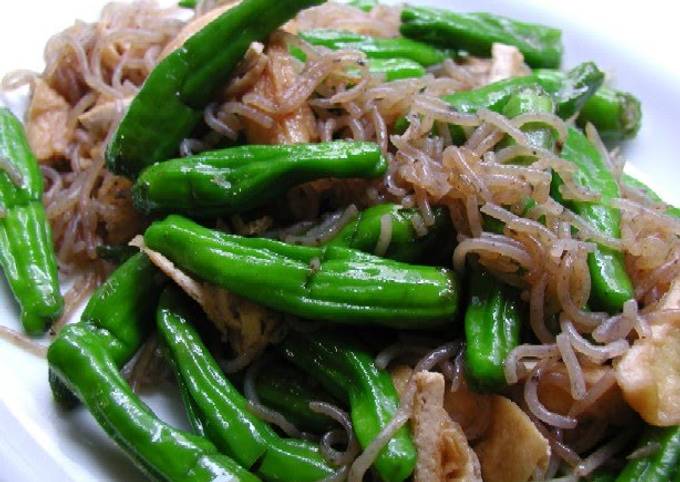 Step-by-Step Guide to Make Homemade Kinpira with Shishito Peppers and Shirataki Noodles