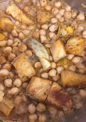 Foto principal de Garbanzos con bacalao rápidos