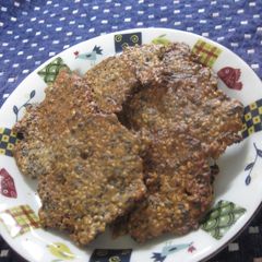 A picture of Roasted Sesame Crackers Made With Thin Toasted Barley Flour.