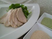 A picture of poached chicken