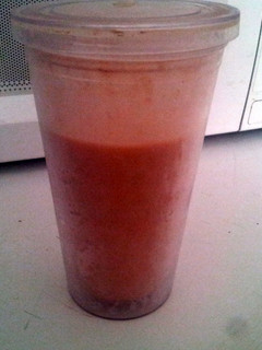 A picture of Breakfast smoothie.