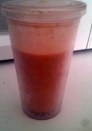 A picture of Breakfast smoothie.