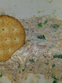 A picture of Ham and bacon cheese ball.