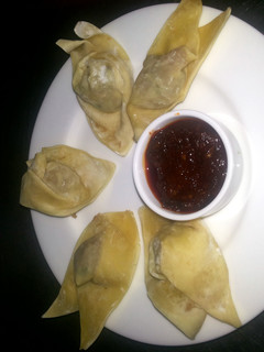 A picture of chicken wonton.