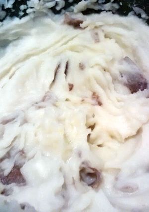 A picture of Garlic Mashed Potatoes.