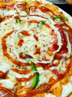 ચીઝ વેજ પીઝા (Cheese Veg Pizza Recipe In Gujarati) રેસીપી મુખ્ય ફોટો