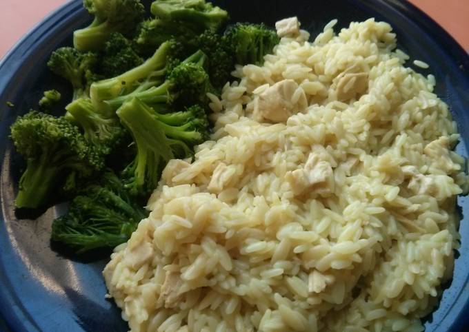 Steps to Make Perfect Chicken and Rice with Broccoli