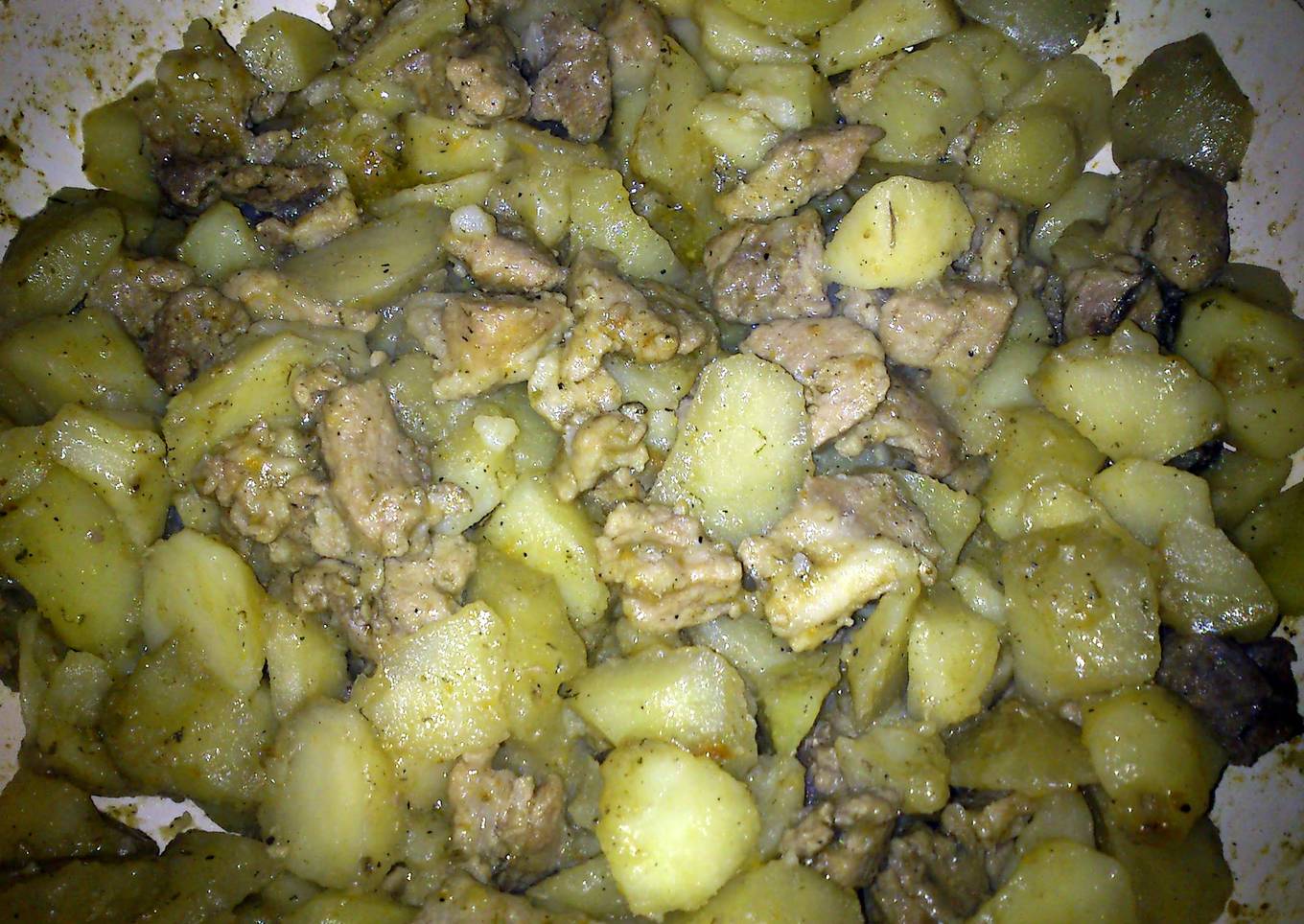 Pulled pork with potatoes.