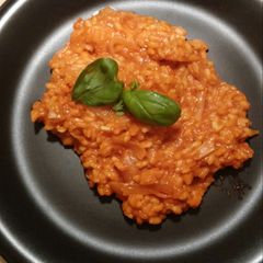 A picture of Tomato and Basil risotto.