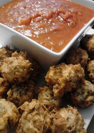 A picture of Louki Kofta ( Indian zucchini balls ) with vegetarian instructions.