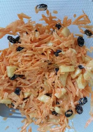 Una foto de Ensalada de zanahoria fácil de preparar