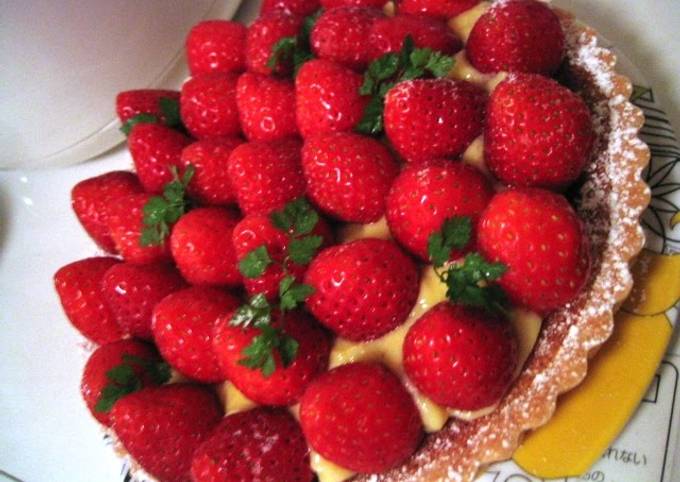 Steps to Make Perfect Strawberry Tart