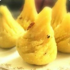 A picture of Rava Nutty Modak.