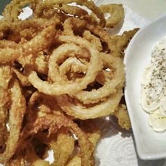 A picture of Crunchy Onion Ring.