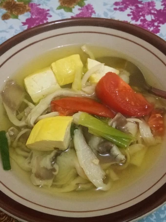 Cara Mudah Menyiapkan Resep Menu Diet : Sup Jamur Tiram Coklat (pengganti mie instan 1) yang Bisa Manjain Lidah Anti Ribet, Mantap