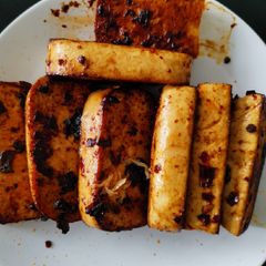 A picture of Tofu steaks.