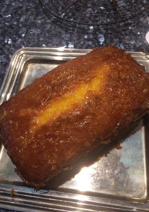 Una foto de Budín de Naranja mojado