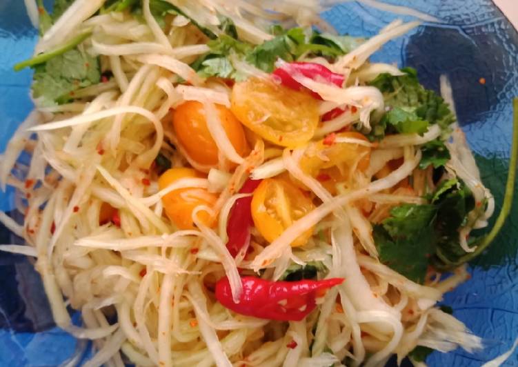 Resep Papaya salad Thailand yang Bikin Ngiler