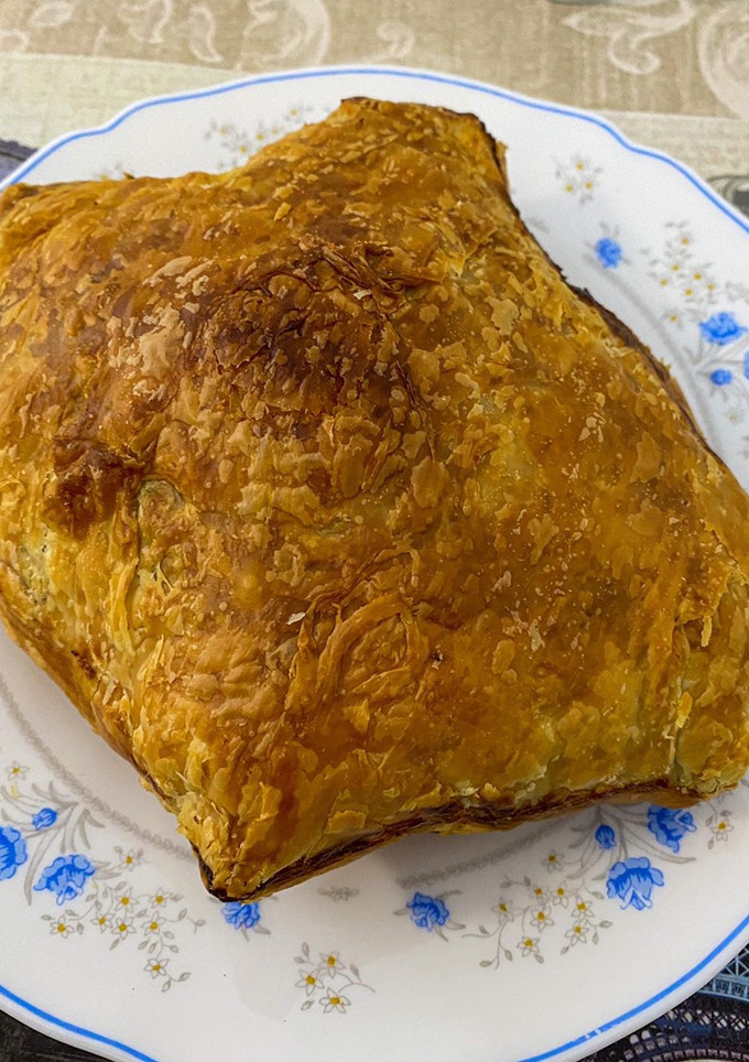 Una foto de Hojaldre de espinacas con jamón y queso airfryer