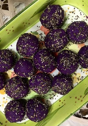 Foto resep Onde-onde ungu kukus (camilan diet)
