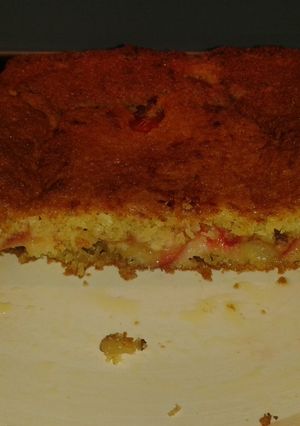 A picture of Plum cake.