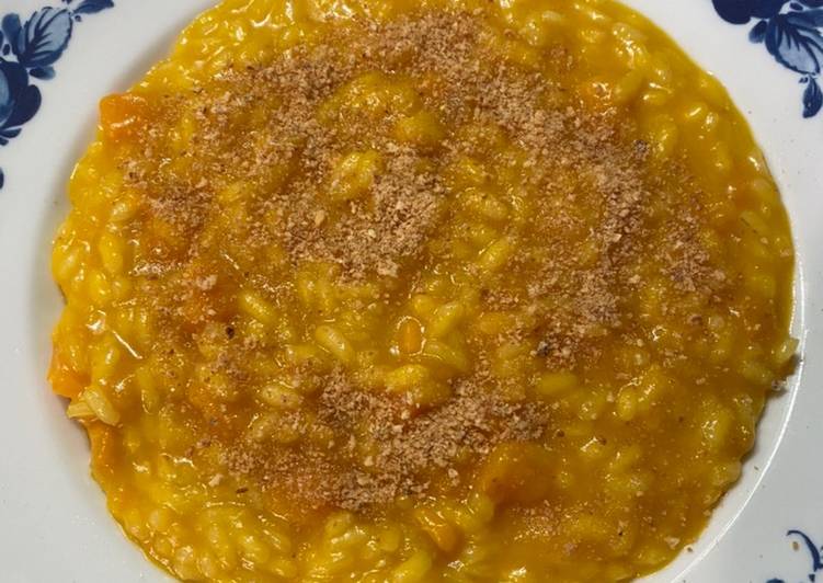 Steps to Prepare Speedy Risotto zucca amaretti e mostarda di Cremona