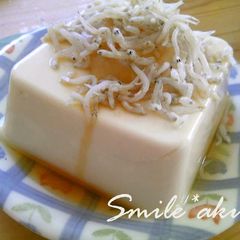 A picture of Chilled Tofu with Grated Daikon Radish and Shirasu.