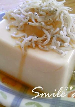 A picture of Chilled Tofu with Grated Daikon Radish and Shirasu.