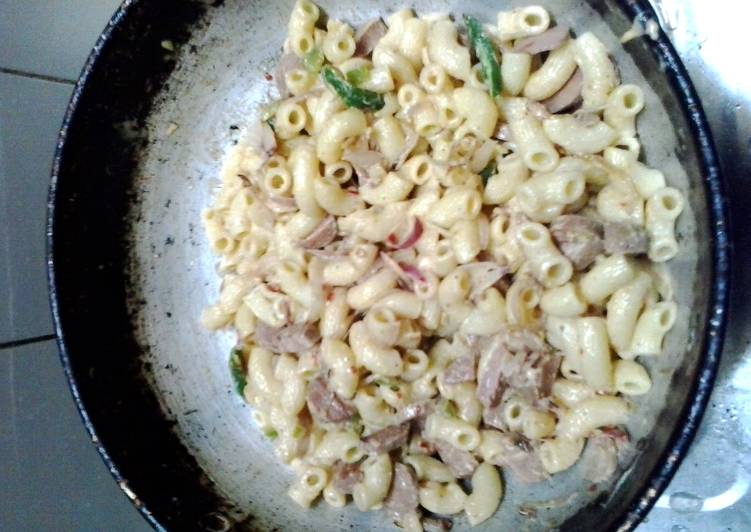 Recipe of Homemade Mac and Mayo ( sausage edition )