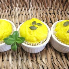 A picture of Fluffy Kabocha Squash Steamed Bread.