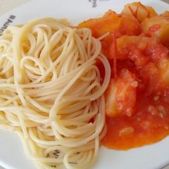 A picture of Spaghetti and potatoes.