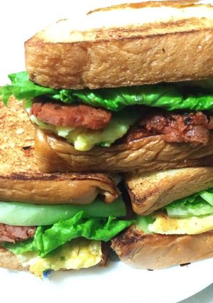 Hình của món Sandwich đơn giản cho bữa sáng.
