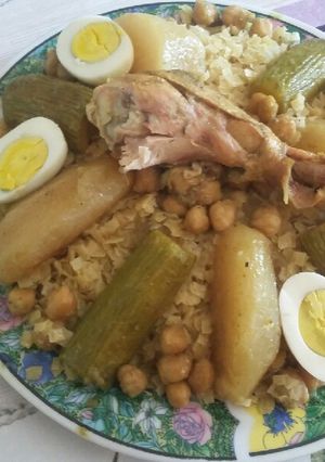 صورة لوصفة تريدة بالمرق الأبيض و الخضر