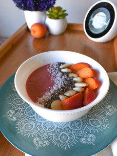 Una foto de Smoothie bowl vegano de fresa 🍓 (Thermomix)