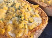 Una foto de calabacines rellenos