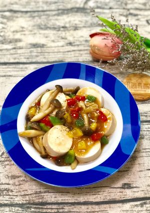 Hình của món Đậu Hủ Non Sốt Nấm Linh Chi Nâu.