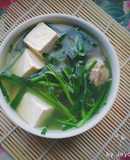 Canh hẹ đậu hũ sườn non