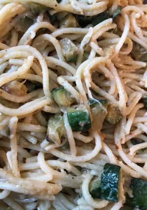 Una foto de Spaghetti con zucchini al limón 🍋