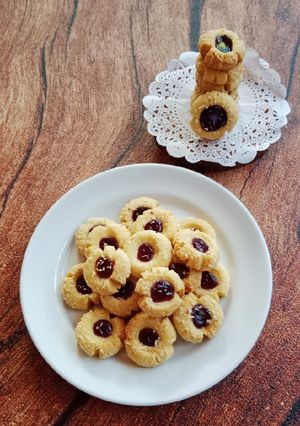 Foto resep Thumbprint Cookies