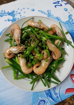 Hình của món Tép xào bông hẹ.
