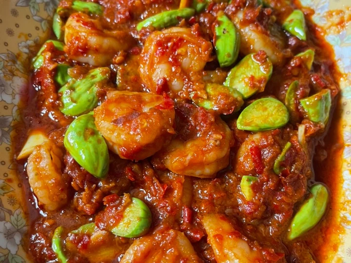 Easy Steps to Prepare Recipes Sambal Udang Petai the Delicious Can Pamper Your Tongue.