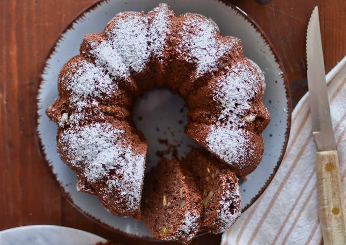 Ricetta Ciambella cacao, yogurt e frutta secca di Una Chimica In Cucina -  Cookpad