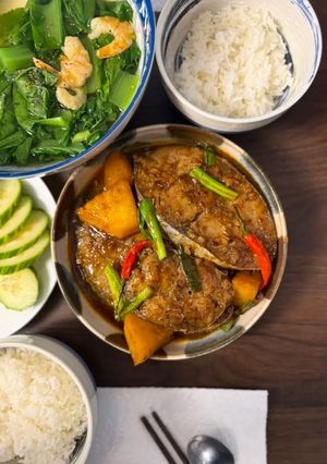 A picture of Braised King Mackerel W/ Pineapple | Cá Thu Kho Khóm.
