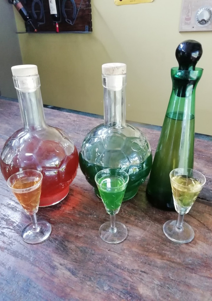 Una foto de Licor de menta 🍸