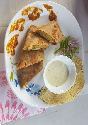 A picture of Bhaji wraps.