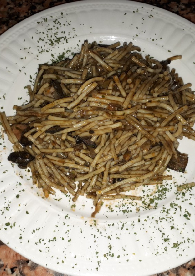 Una foto de Fideuá con chipirones #Recetasdefindemes