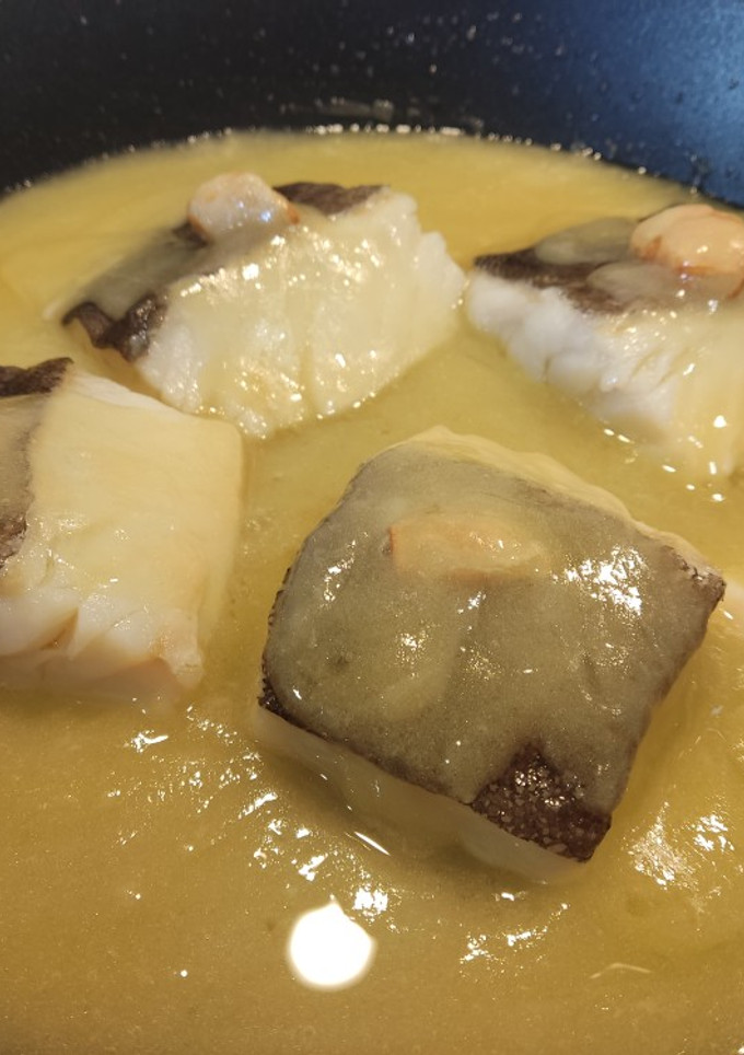 Una foto de Bacalao al pil pil muy sencillo