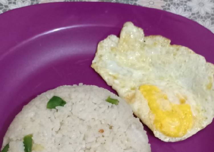 Nasi Goreng Putih SiMaPut